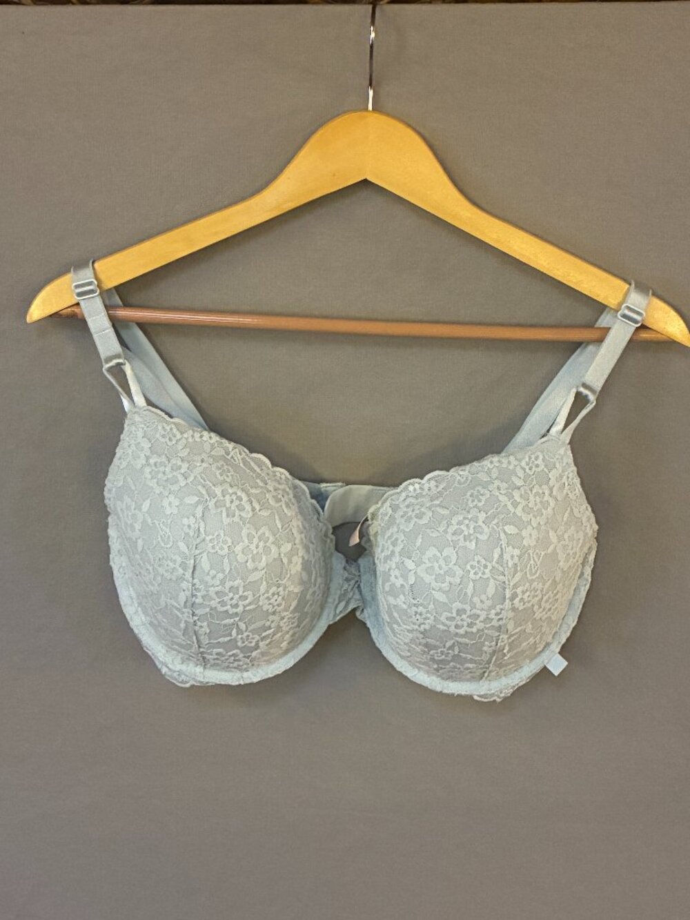 Victoria’s Secret Lined Demi Bra Blue Floral Lace 36DDD Coquette, Romantic, Soft